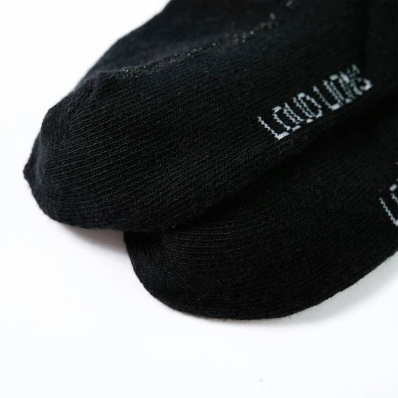 Fekete gyerekharisnya 126